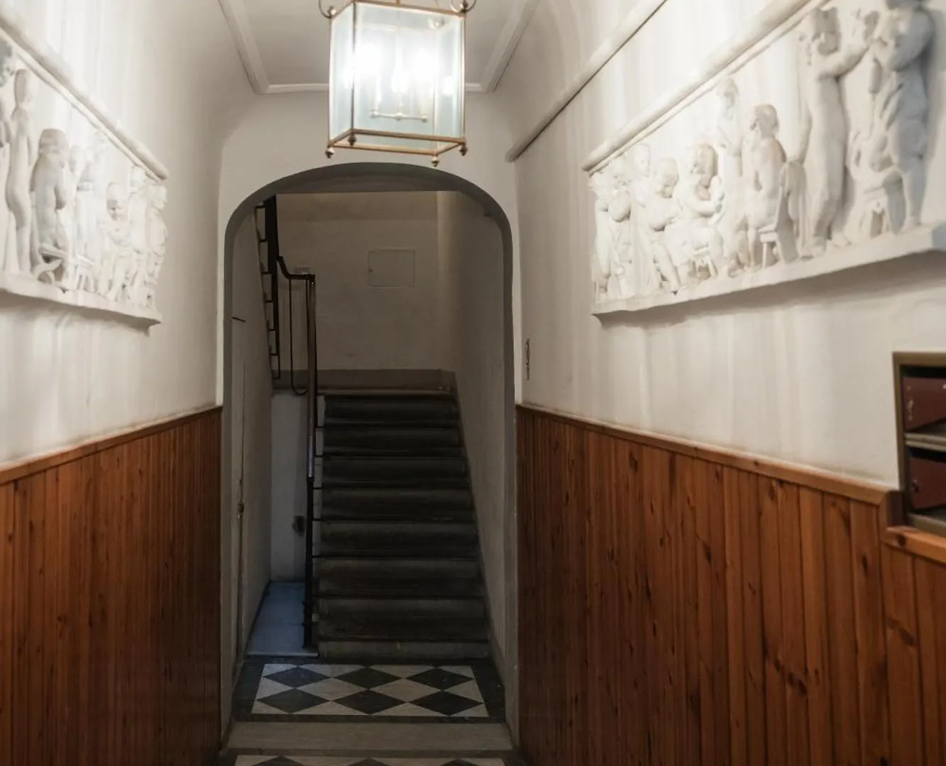 Montebello Home Florence Apartment